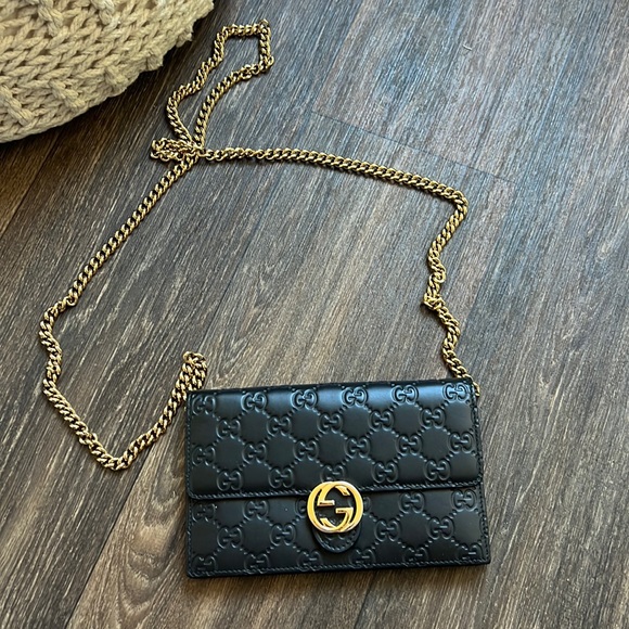 Gucci Chain Wallet - Picture 1 of 11